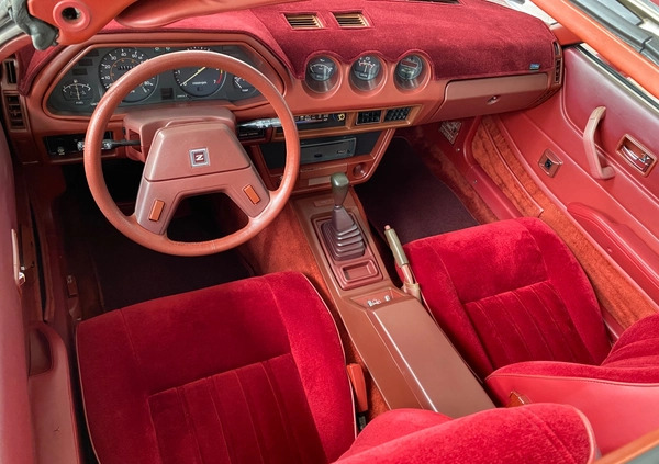 Nissan 280 ZX cena 100000 przebieg: 112000, rok produkcji 1981 z Mielec małe 436